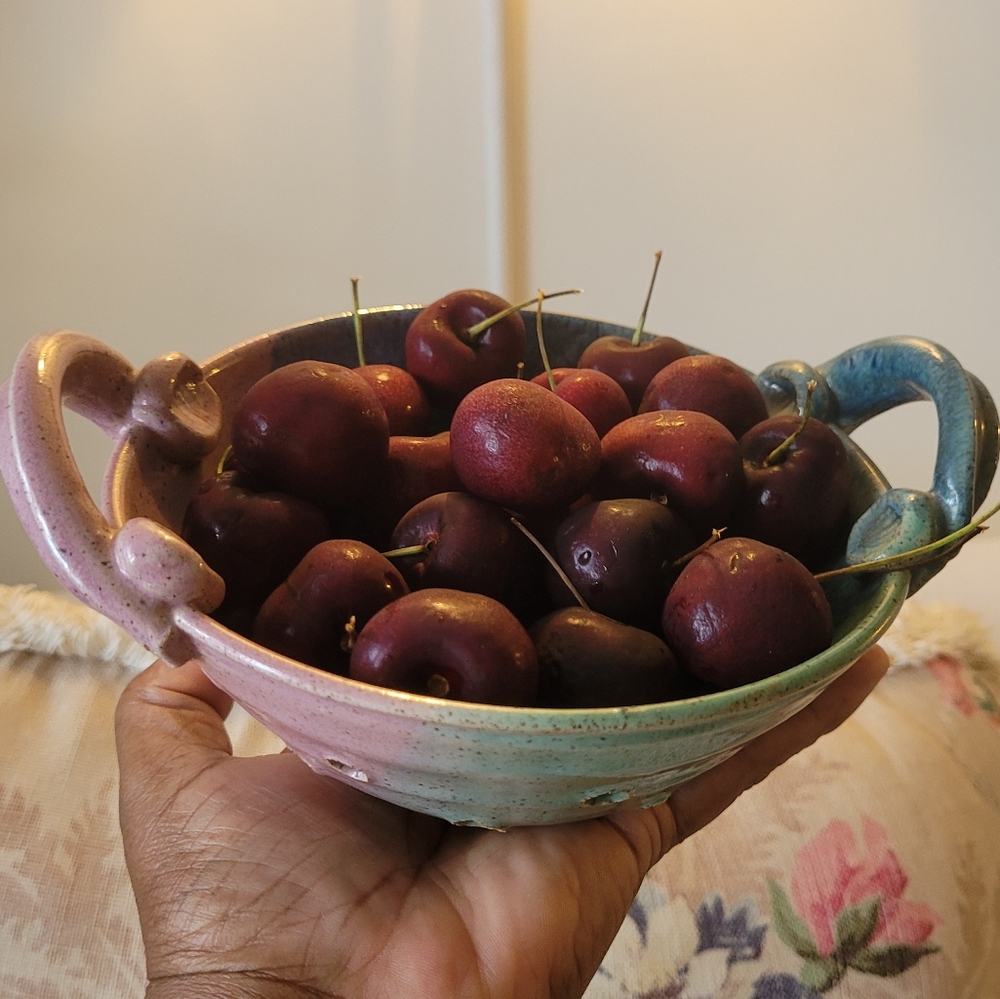 Handcrafted Ceramic Pottery Colander Strainer Berries Fruit Bowl - Picture 6 of 7